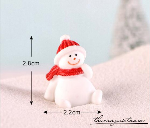Mô Hình Người Tuyết Ngồi Ưỡn Bụng 2.2*2.8cm
